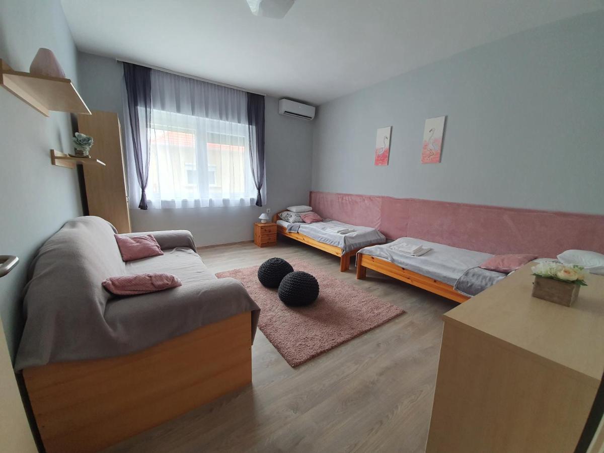 Flamingo Apartment Sárvár Eksteriør bilde